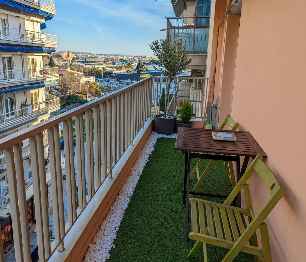 Charming 85Sqm Apartment With Panoramic City-Views Солун Екстериор снимка